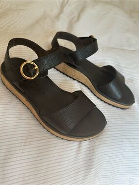 Paul Green Tippi Sandals in Black Leather